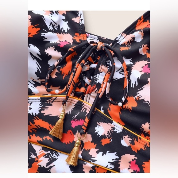 BloomChic Plus Size 4XL Brush Print Ties Tassel One Piece Swimsuit us 26 - Picture 5 of 7